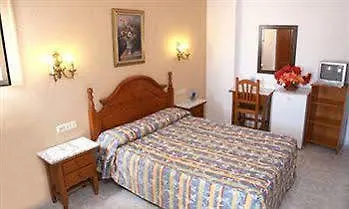 Hostal Nerjasol Konukevi